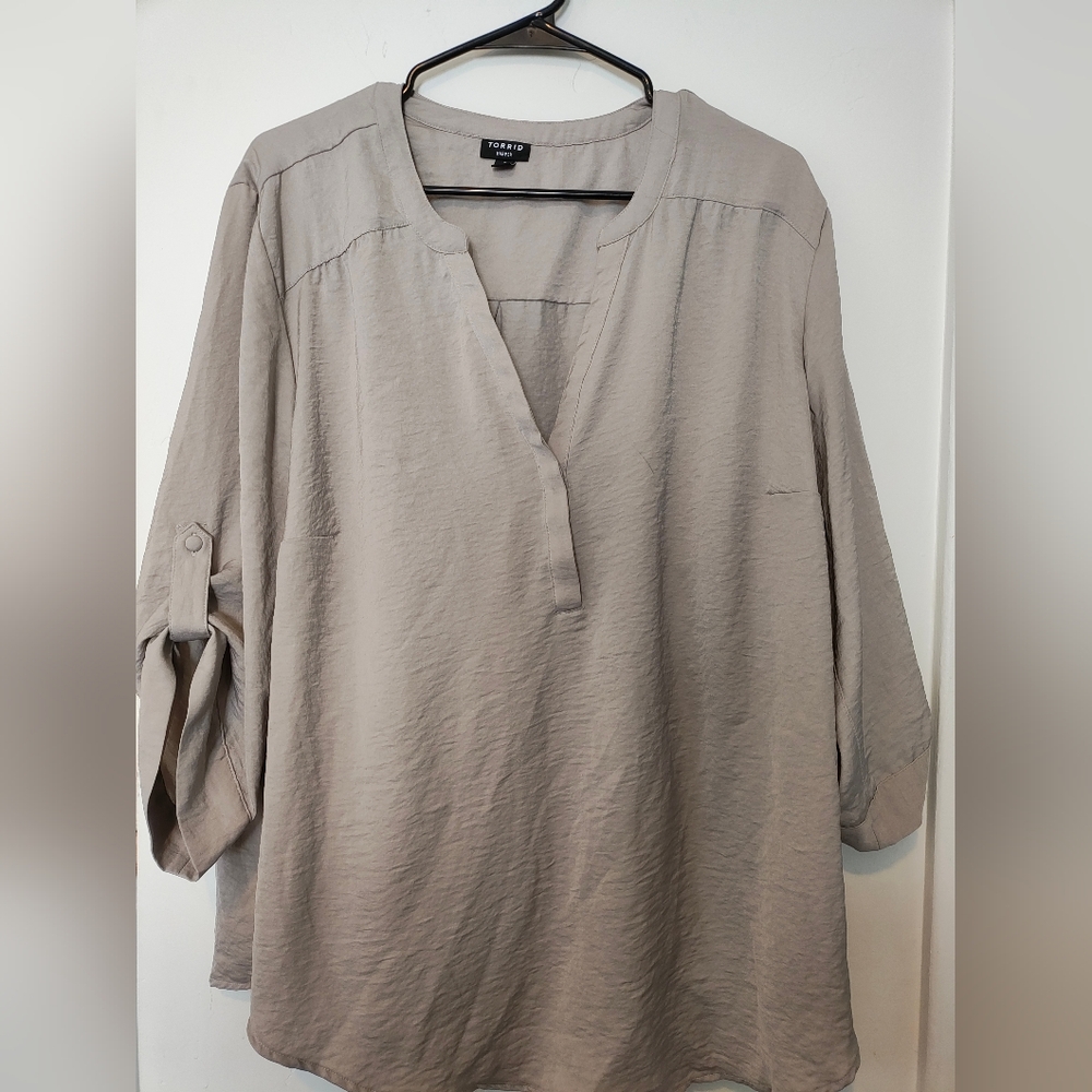 Torrid Women's Tan Blouse